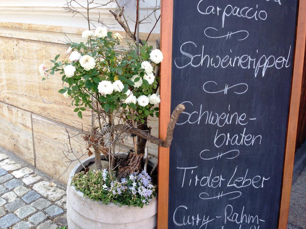 Gasthaus Schwan Riedenburg Exterior foto